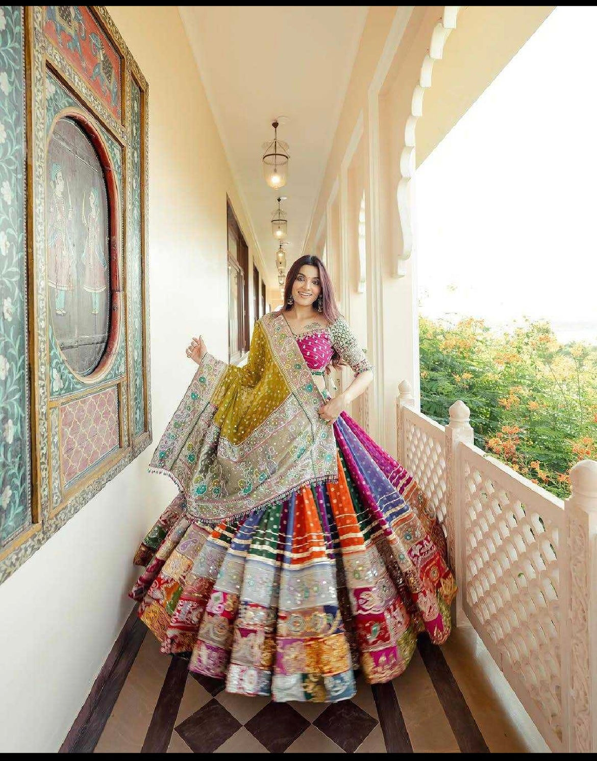 Riwaayat Mirror Work Lehenga